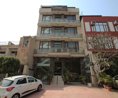 https://imgcld.yatra.com/ytimages/image/upload/t_hotel_yatra_city_desktop/v1427400114/Domestic Hotels/Hotels_New Delhi/Lloyd Residency/Overview.jpg